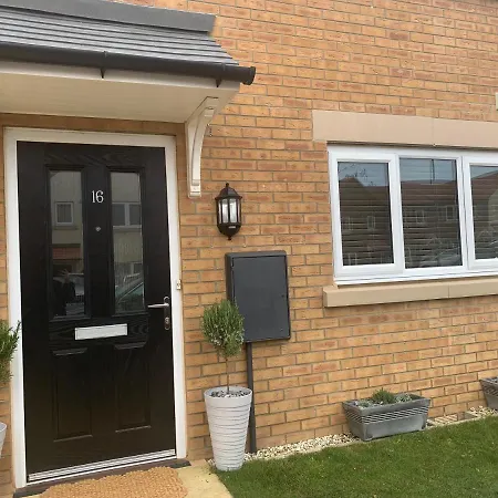 Arundel - Luxurious, Homely & Dog Friendly With Parking * Whitby
