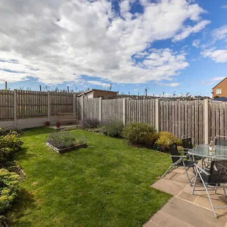 Arundel - Luxurious, Homely & Dog Friendly With Parking *